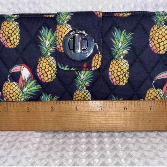 Vera Bradley Turnlock Wallet Pineapple Toucan Party - Picture 7 of 9